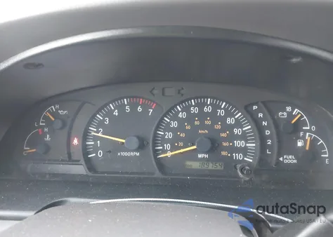 2002 Toyota Tundra Sr5 V8 z USA, uszkodzony, nr VIN 5TBRT34182S272713